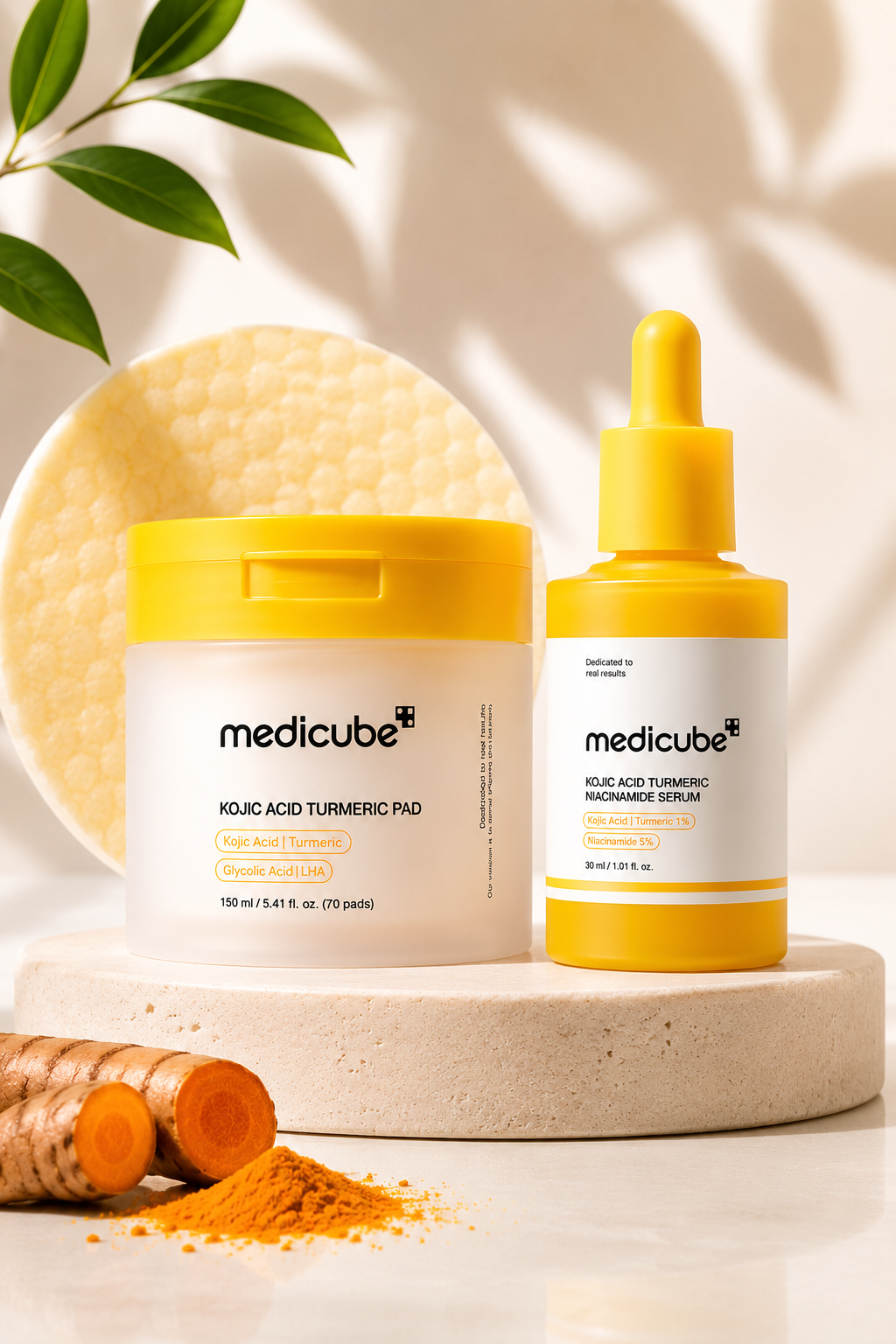 Combo Iluminador Facial con Ácido Kójico y Cúrcuma Medicube